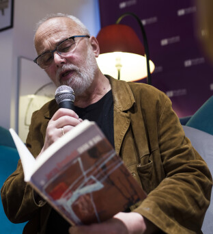 Kronhold nominowany w czterech ważnych konkursach