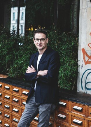 Mikołaj Łoziński rusza w trasę