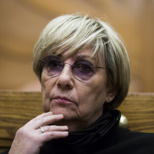 Ewa Lipska w salonie literackim Biblioteki Kraków