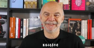 "Księżyc" Martina Caparrósa